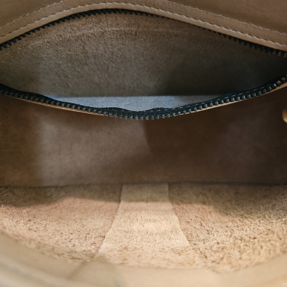 Vintage Coach Casey Crossbody Shoulder Bag #9923 (Camel / Taupe) - Picture 13 of 15